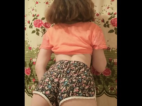 ❤️ सेक्सी युवा बेब अलग करना बंद उसकी शॉर्ट्स पर कैमरा ️ फूहड़ हम पर ️❤